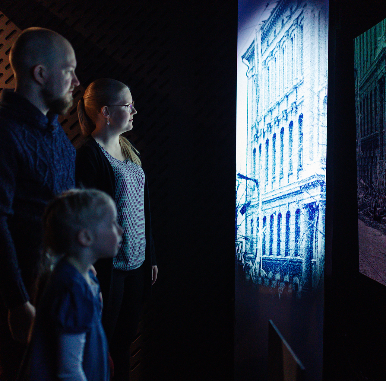 Center for War and Peace Muisti